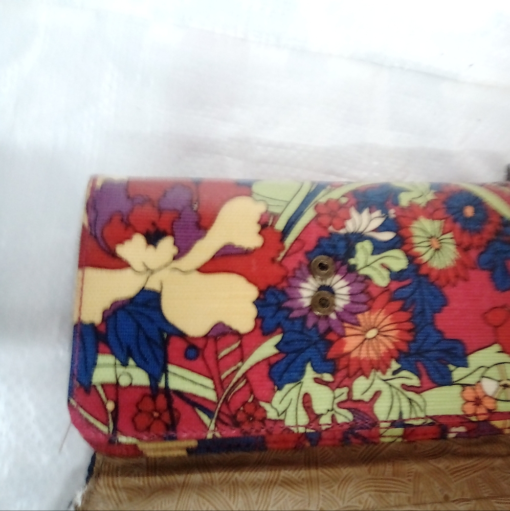 Sacroots wallet